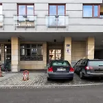Abra Apartment